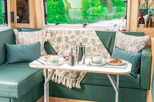 2025+INOS+Caravan+by+Fifth+Wheel_table_setup