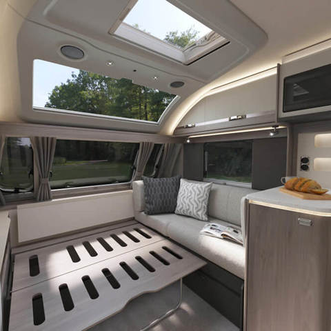 2026_conqueror_560l_front_lounge_pull_out_bed_slats