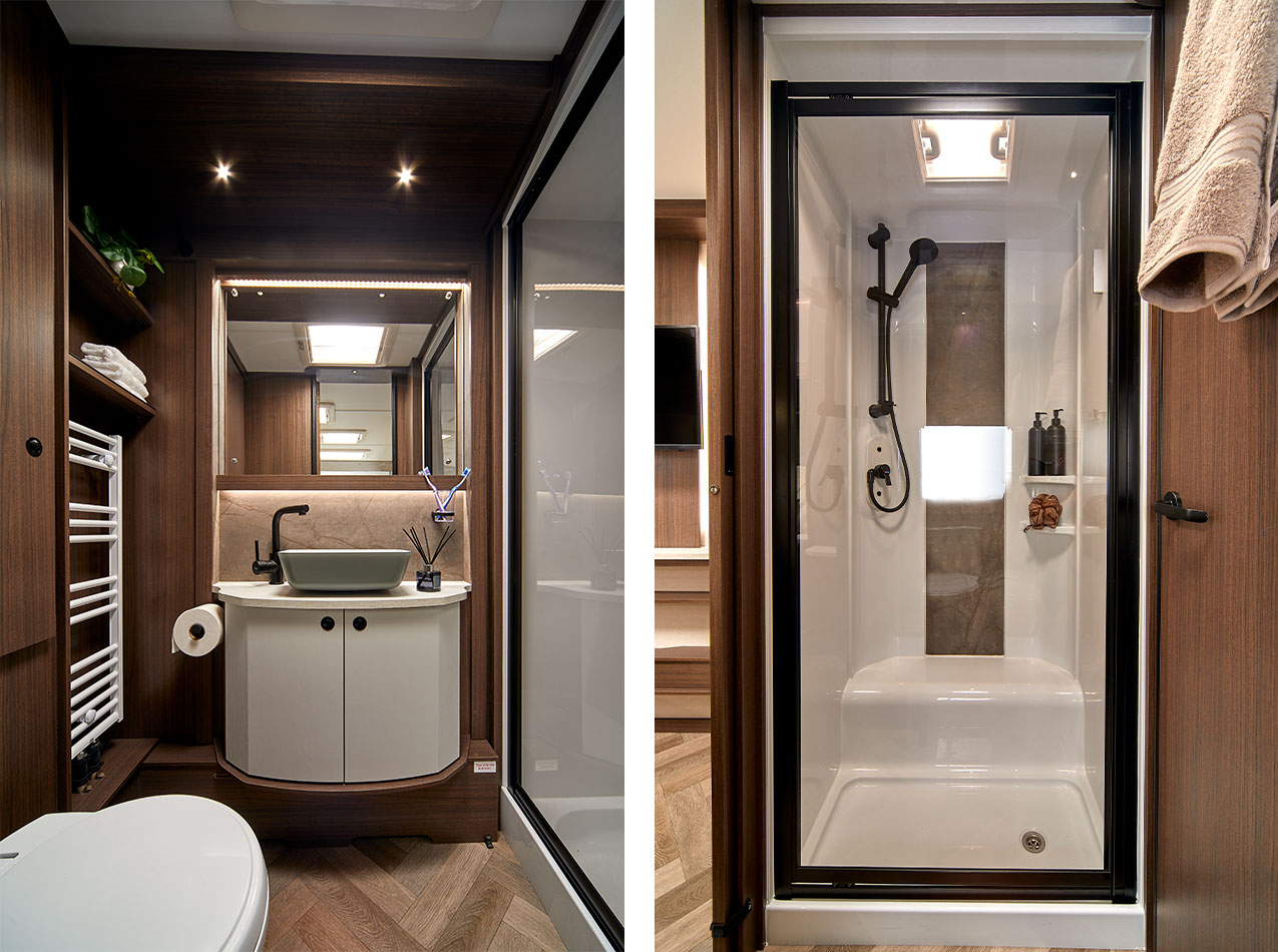 Coachman-Laser-480-855-interior-sliders-6