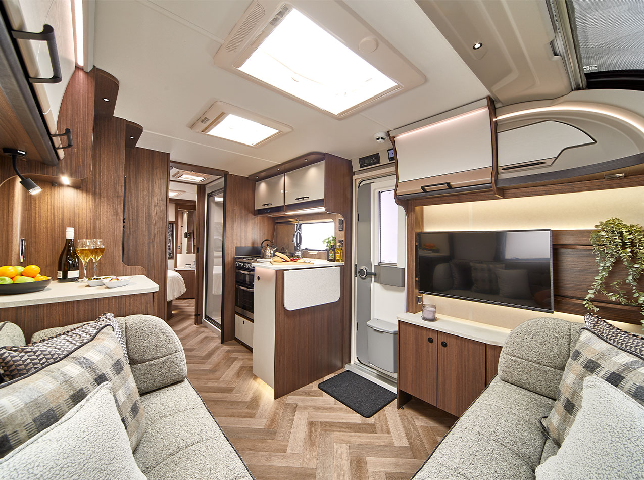 Coachman-Laser-855-interior-sliders-3