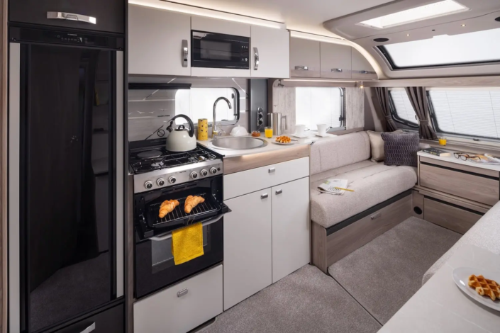 Cruzer-475-Kitchen-705x470