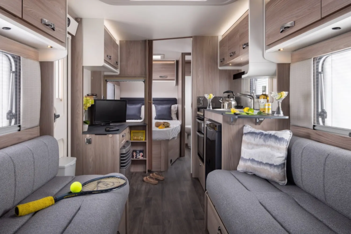 Mondial-470-Front-to-Rear-705x470