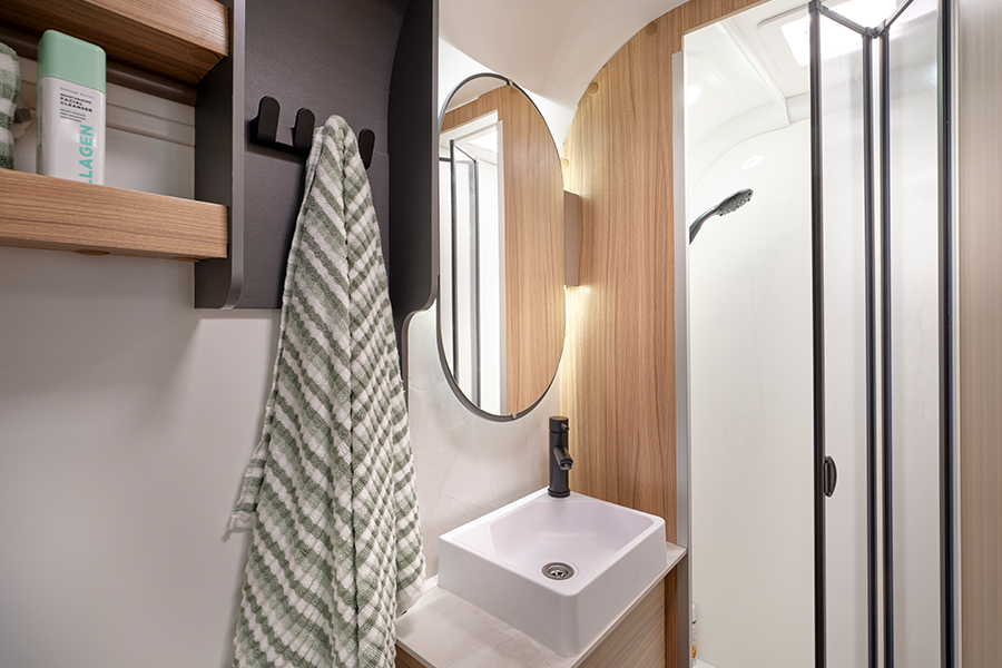 Phoenix-Black-440-washroom