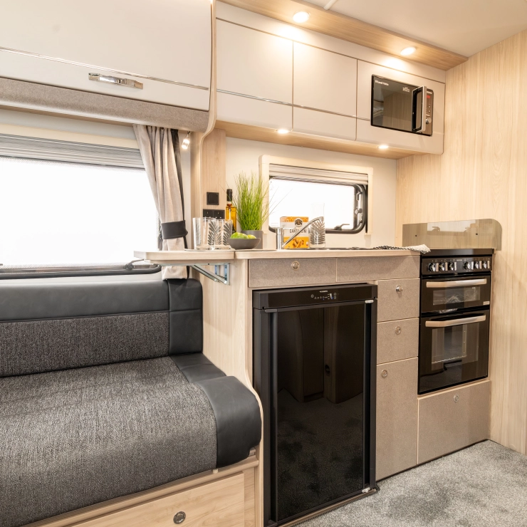 avante-apex-550-11-740x740-crop-q100