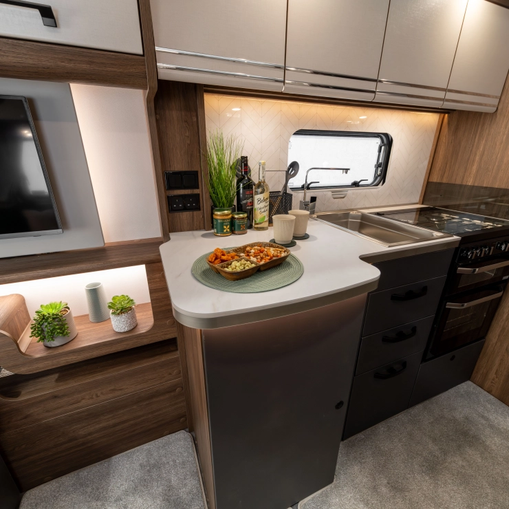 buccaneer-starliner-barracuda-16-740x740-crop-q100