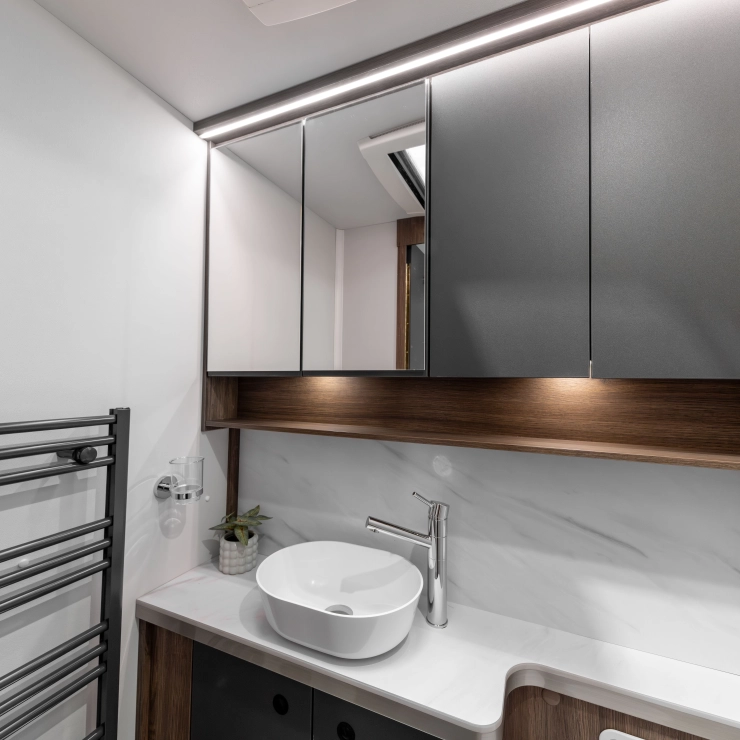 buccaneer-starliner-barracuda-28-740x740-crop-q100