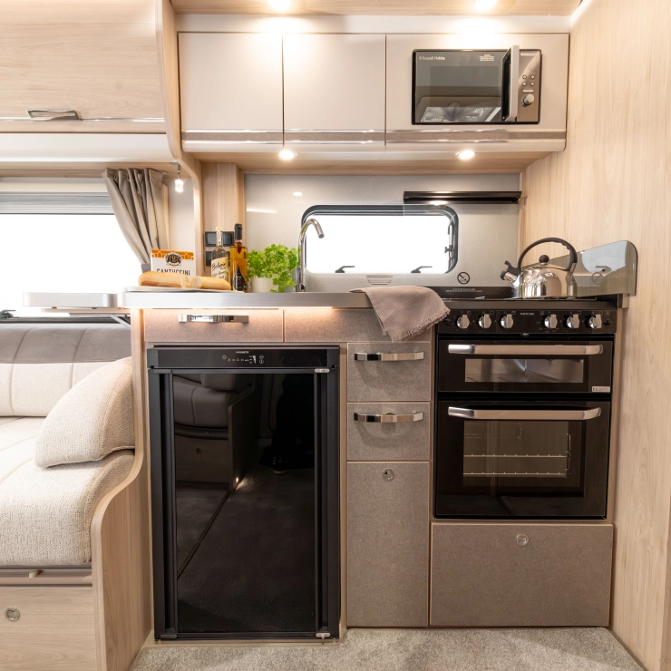 elddis-crusader-aurora-13-740x740-crop-q100