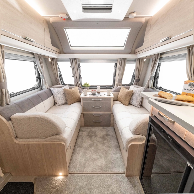 elddis-crusader-aurora-2-740x740-crop-q100