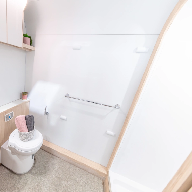 whirlwind-520-20-740x740-crop-85-5-49-0-q100