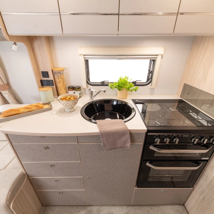 whirlwind-evolve-868-15-740x740-crop-q100