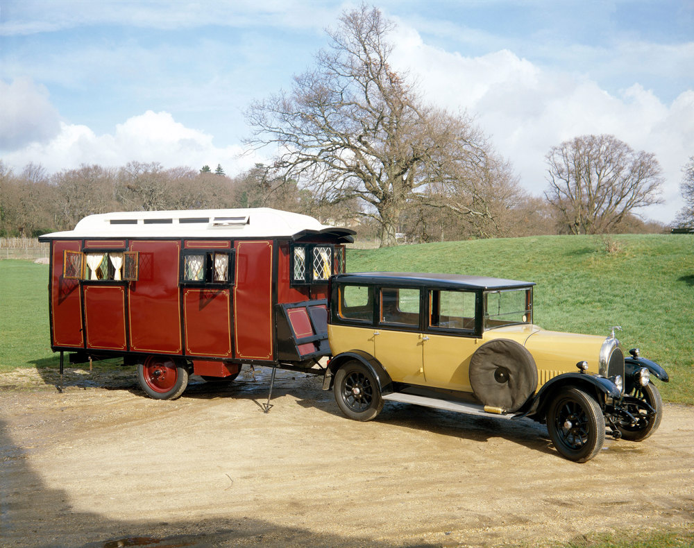 bean-short-14-1928-with-1926-eccles-caravan