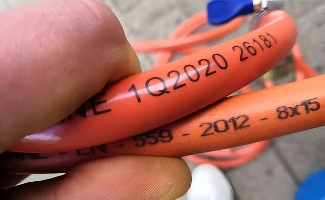 vervangen-gasslang-caravan-640x395